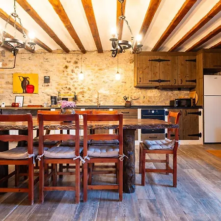 Masia Parreta El Refugio Country house